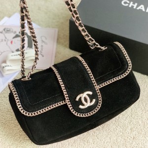 SMALL CLASSIC HANDBAG 22CM