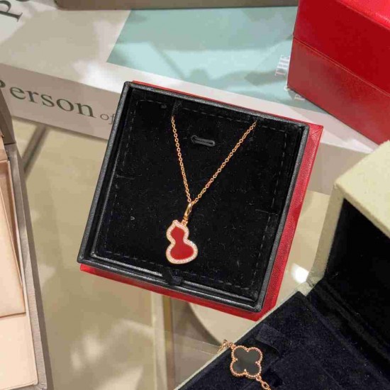 Van Cleef & Arpels Necklace